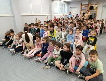 BRITANICA Чайка коледната благотворителната кауза на Български Червен Кръст "Заедно за Коледа".