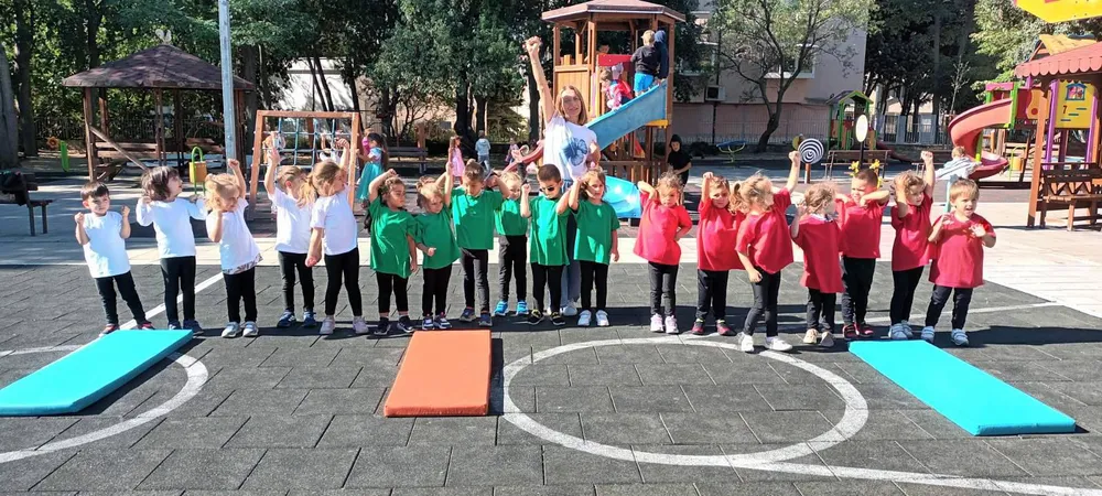 Конкурс "Най- усмихнатите деца в Детската градина" група "Любопитковци"