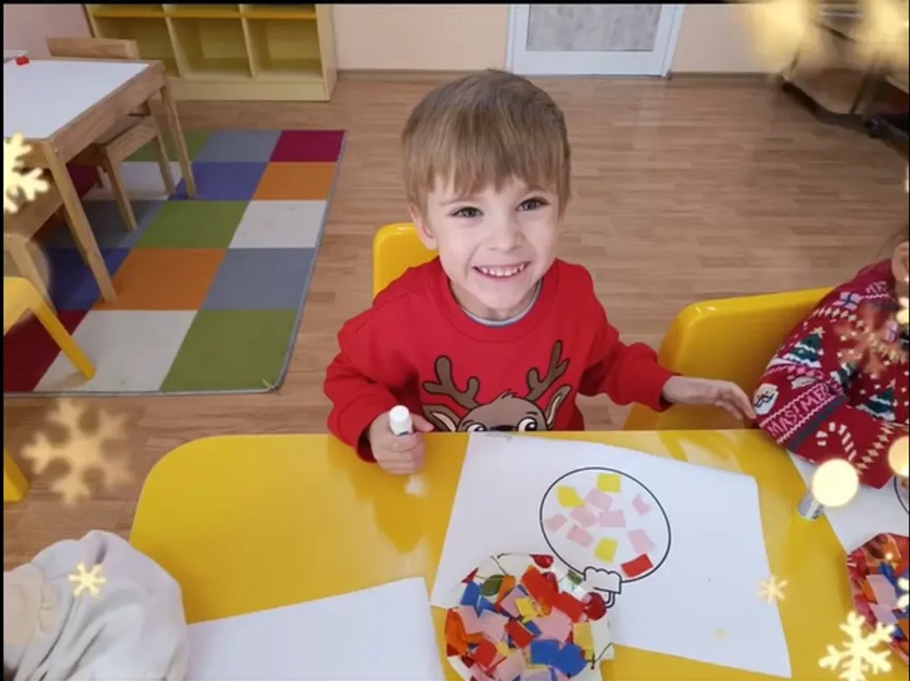 Пъстри топки със смях и игри, сърца големи и светли мечти!