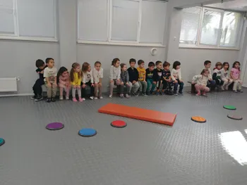 Бързи, смели, сръчни