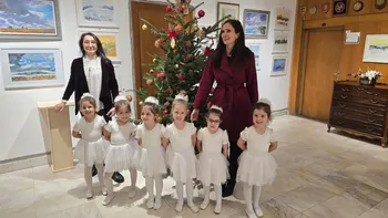 Коледен поздрав в Областната управа